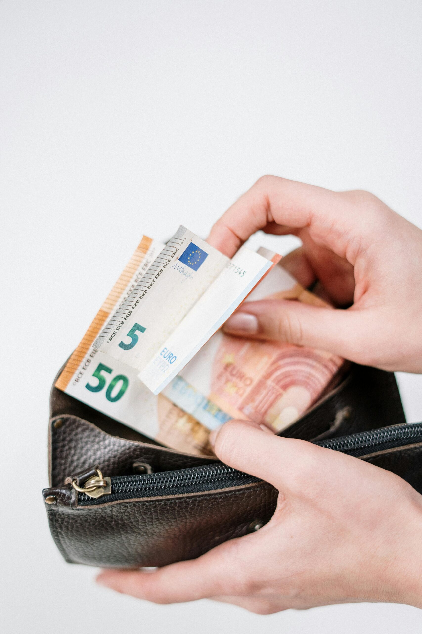 Letnie premie i&nbsp;bonusy w&nbsp;pracy opiekunki w&nbsp;Niemczech, dlaczego warto wyjechac w&nbsp;wakacje?